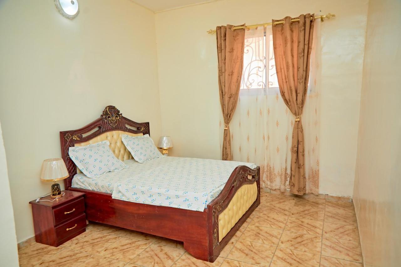 Appartement Avec Vue Panoramique Two Or Three Rooms ياوندي المظهر الخارجي الصورة