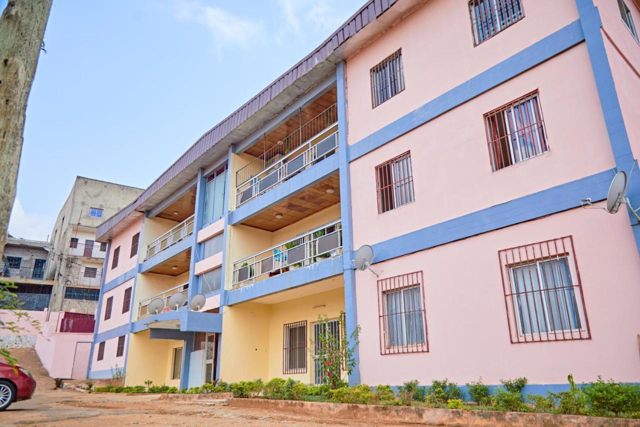 Appartement Avec Vue Panoramique Two Or Three Rooms ياوندي المظهر الخارجي الصورة