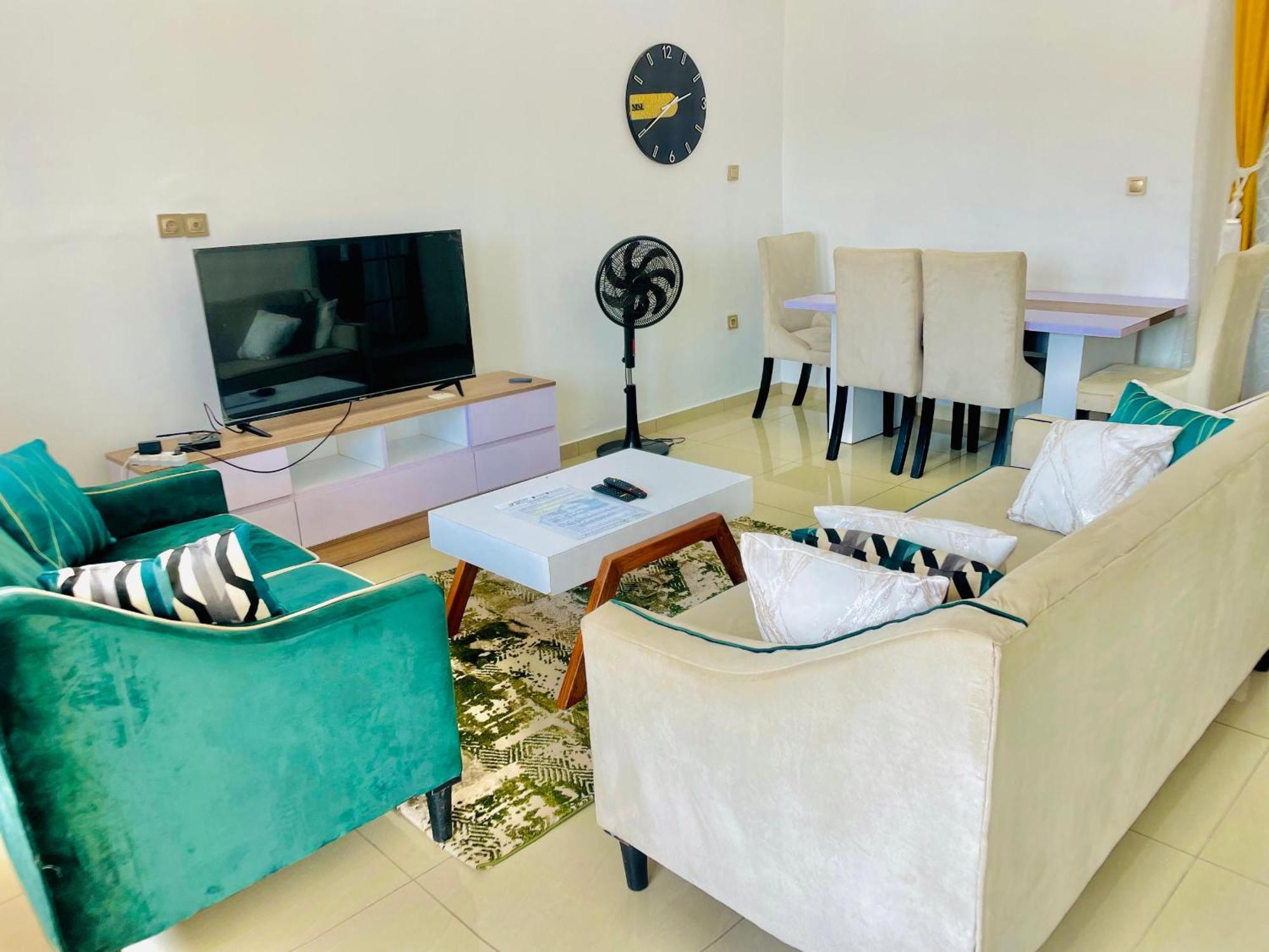 Appartement Avec Vue Panoramique Two Or Three Rooms ياوندي المظهر الخارجي الصورة