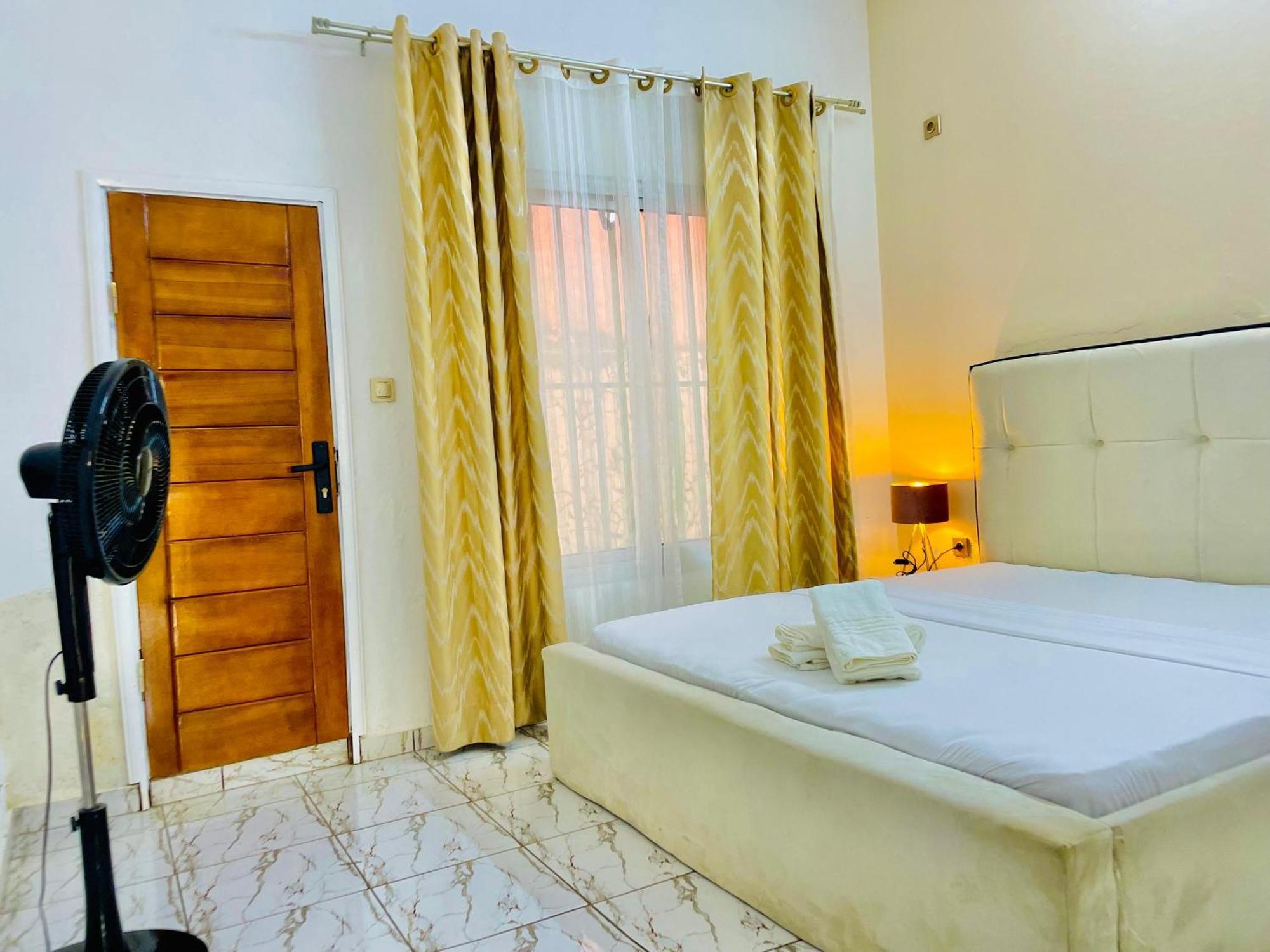Appartement Avec Vue Panoramique Two Or Three Rooms ياوندي المظهر الخارجي الصورة